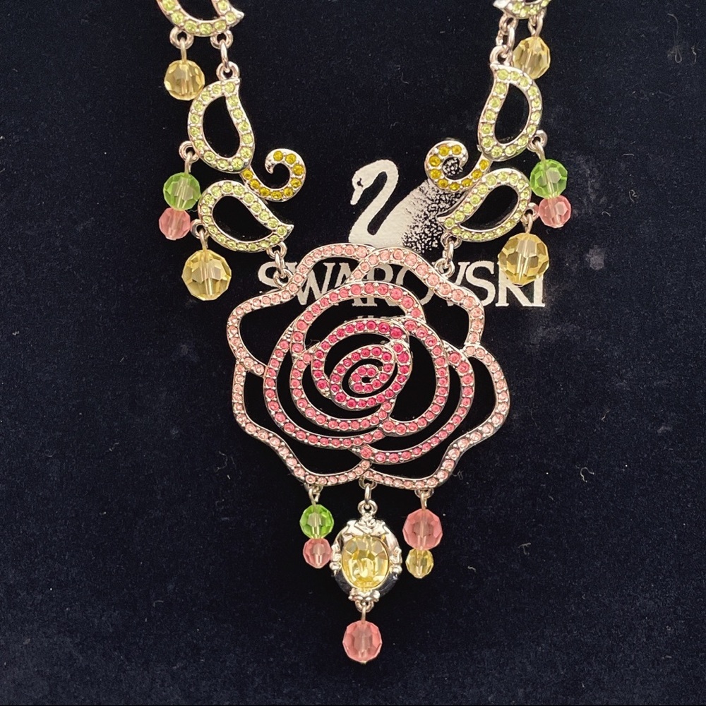 🥀Signed Disney Swarovski Belle Rose Necklace Ring - Picture 3 of 7